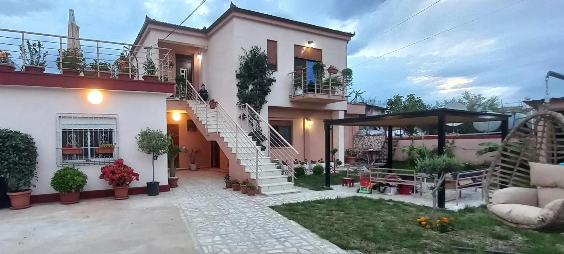 Vila Noar Wlora 0*,  Albania